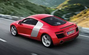   Audi R8 - 2012