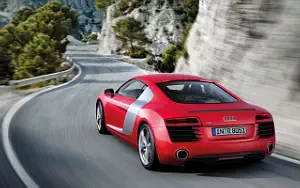   Audi R8 - 2012