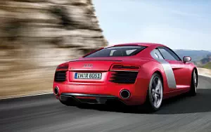   Audi R8 - 2012