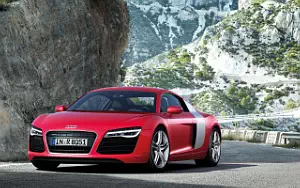   Audi R8 - 2012