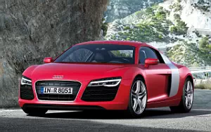   Audi R8 - 2012