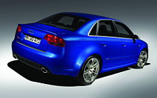  Audi RS4 - 2005