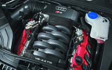   Audi RS4 - 2005