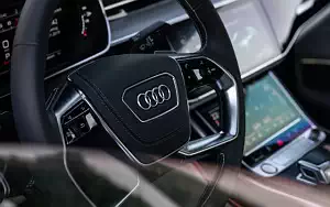   Audi S8 - 2019
