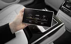   Audi S8 - 2019