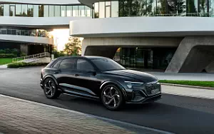   Audi SQ8 e-tron quattro - 2022