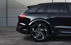   Audi SQ8 e-tron quattro - 2022