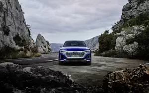   Audi SQ8 Sportback e-tron quattro - 2022