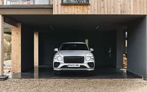   Bentley Bentayga EWB Azure First Edition UK-spec - 2023