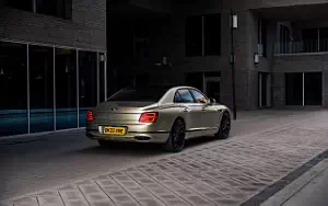   Bentley Flying Spur Hybrid - 2022