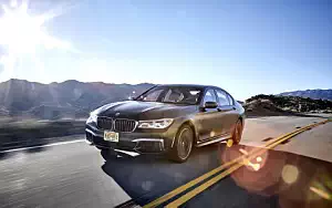   BMW M760i xDrive US-spec - 2017