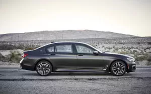   BMW M760i xDrive US-spec - 2017