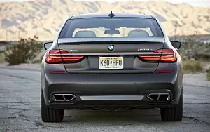   BMW M760i xDrive US-spec - 2017