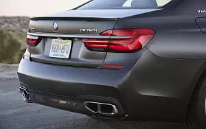   BMW M760i xDrive US-spec - 2017