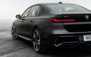   BMW 760i xDrive M Sport US-spec - 2022