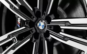   BMW 760i xDrive M Sport US-spec - 2022