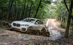   BMW X5 xDrive40i US-spec - 2018