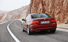   BMW 3-Series Coupe - 2010