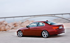   BMW 3-Series Coupe - 2010