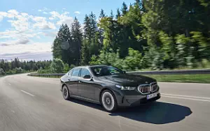   BMW 530e (Sophisto Grey Metallic) - 2023