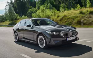   BMW 530e (Sophisto Grey Metallic) - 2023