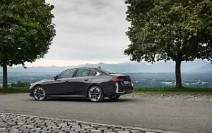   BMW 530e (Sophisto Grey Metallic) - 2023