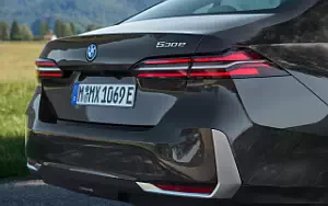   BMW 530e (Sophisto Grey Metallic) - 2023