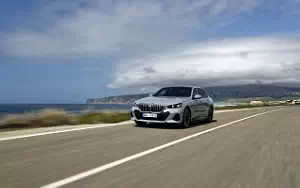   BMW i5 eDrive40 M Sport (Brooklyn Grey Metallic) - 2023