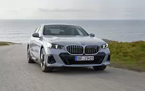   BMW i5 eDrive40 M Sport (Brooklyn Grey Metallic) - 2023