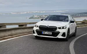   BMW i5 M60 xDrive (Alpine White Metallic) - 2023