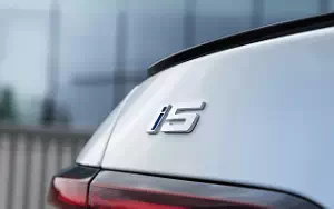   BMW i5 M60 xDrive (Alpine White Metallic) - 2023