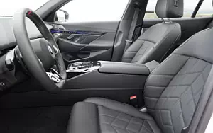   BMW i5 M60 xDrive (Alpine White Metallic) - 2023