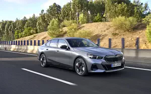   BMW i5 M60 xDrive (Frozen Pure Grey) - 2023