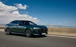   BMW i7 M70 xDrive (Aurora Diamond Green) - 2023