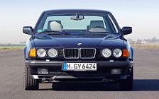   BMW 750iL E32