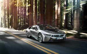   BMW i8 - 2013