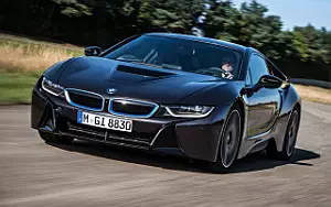   BMW i8 - 2013