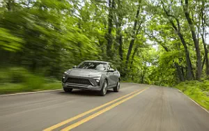   Buick Envista Avenir (Moonstone Gray Metallic) - 2023