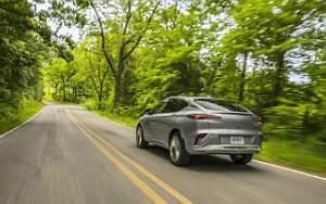   Buick Envista Avenir (Moonstone Gray Metallic) - 2023