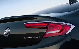   Buick LaCrosse - 2016