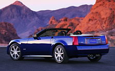   Cadillac XLR 2004