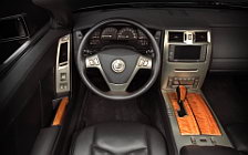   Cadillac XLR 2004