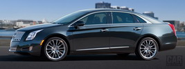 Cadillac XTS - 2013