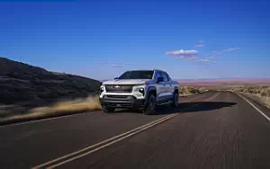   Chevrolet Silverado EV WT Crew Cab (Summit White) - 2023