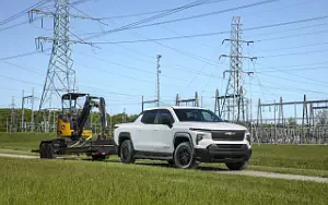   Chevrolet Silverado EV WT Crew Cab (Summit White) - 2023