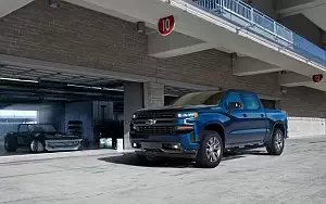   Chevrolet Silverado RST Crew Cab - 2018