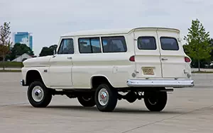   Chevrolet Suburban - 1966