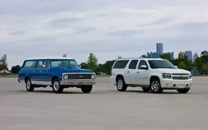   Chevrolet Suburban - 1972