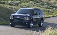   Chevrolet Suburban LTZ - 2007