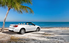   Chrysler 200 Convertible - 2011